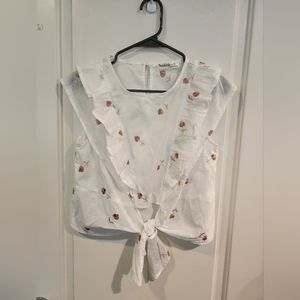 Available by Angela Fashion White Crop Top Size Small